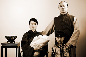 Qiu Jin and family